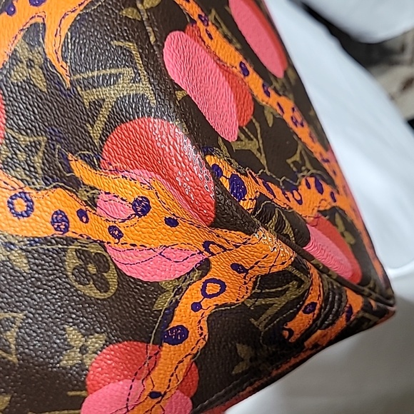 Louis Vuitton Neverfull MM Summer Collection Monogram Ramage Tote Bag - Picture 10 of 16